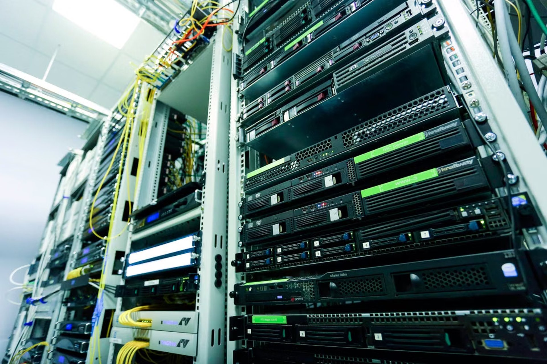 How Much Does a GPU Cloud Server Cost Per Month? Three-Year Cost Comparison of Hourly Rentals, Monthly Plans, and Buying Hardware