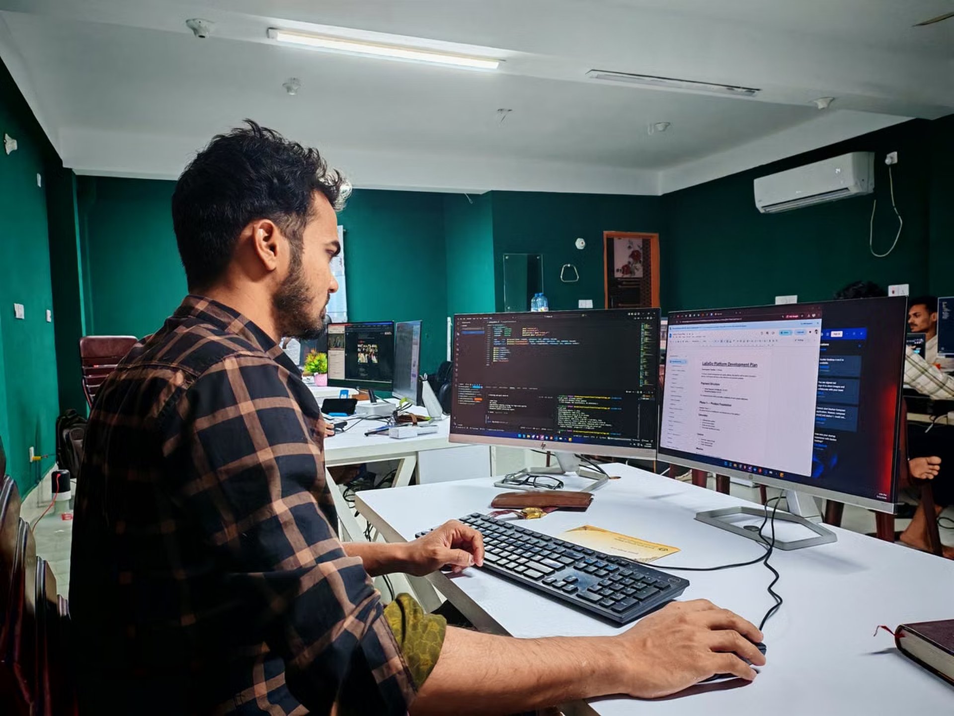 Comment utiliser Orca ? Installation et configuration d’agents de programmation IA parallèles, développement multitâche et fusion de code en pratique