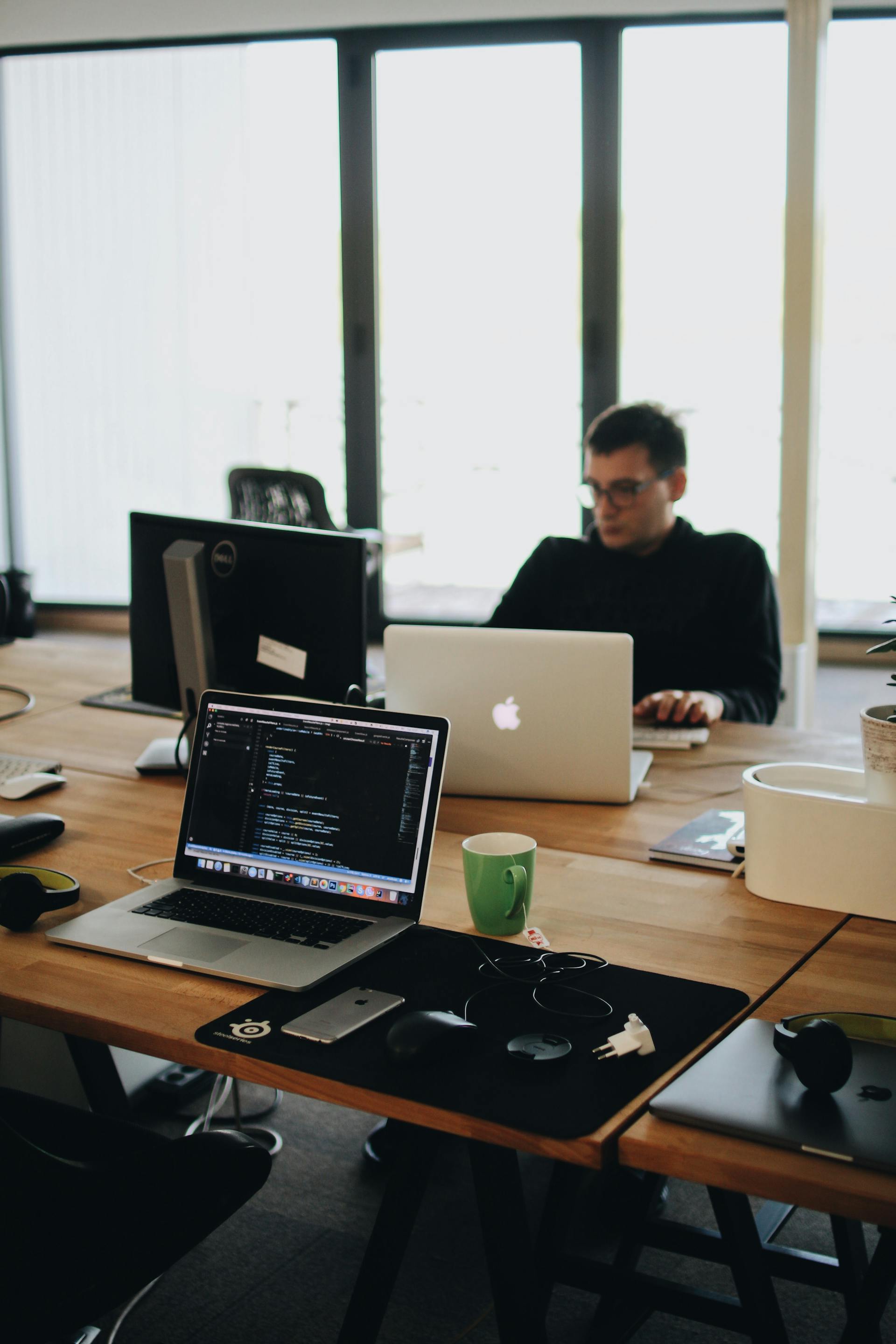 Claude Opus 4.8, Cursor и GitHub Copilot — слой модели и продукты IDE